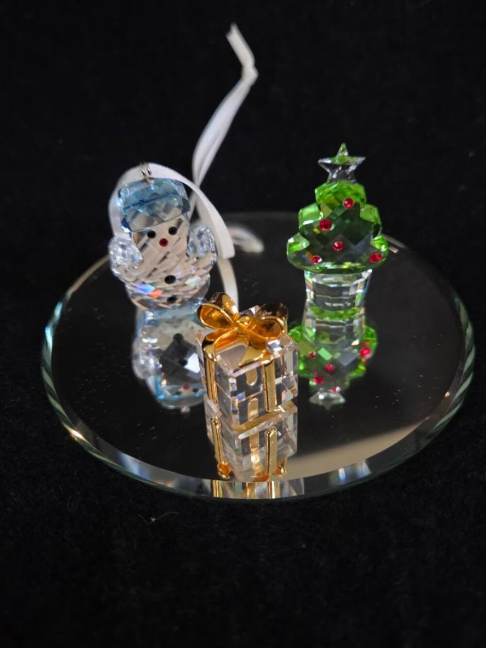 Swarovski Crystal Mini Christmas Ornament Set of 3 – Snowman, Tree & Present